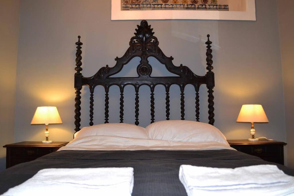 Space And Tradition In Apartamento Lisboa
